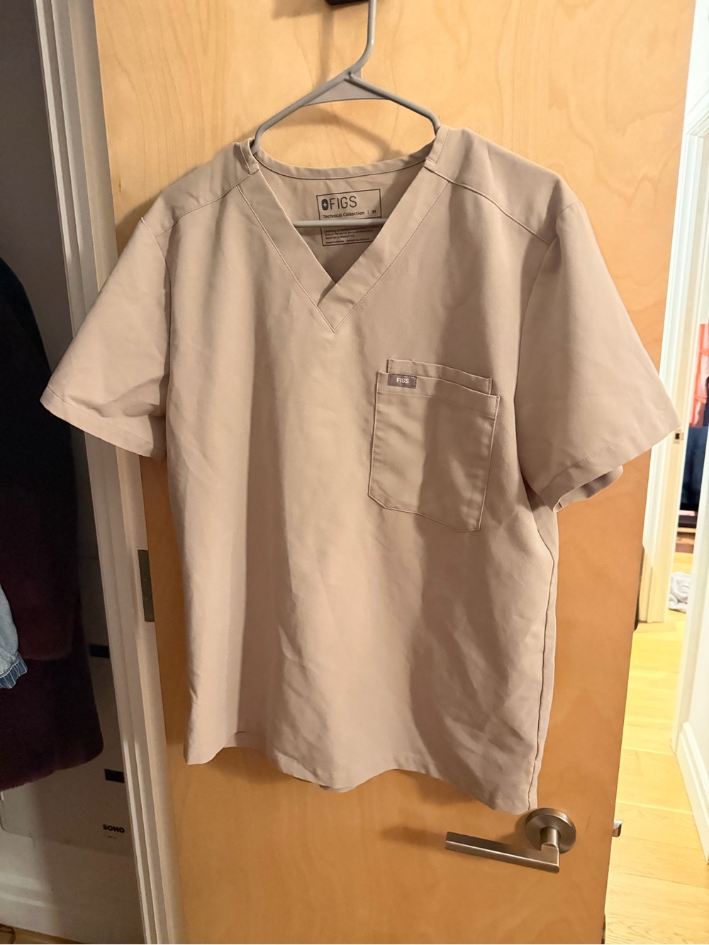 FIGS Men's V-Neck Scrub Top in Beige